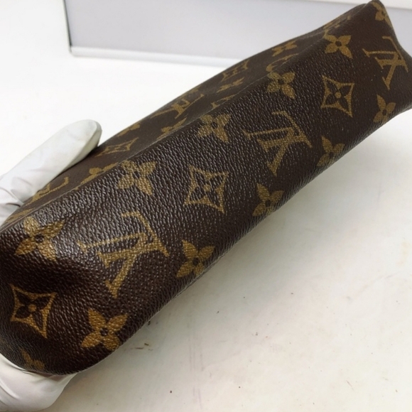 Authentic Louis Vuitton Compiegne 23 Monogram bag - Picture 6 of 9